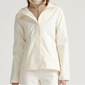 Quince Weatherproof Short Rain Jacket in Ivory Size L